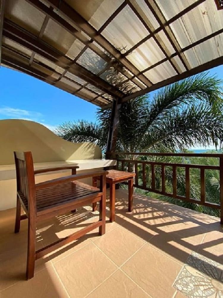 Sunset Beach Villas 31/50