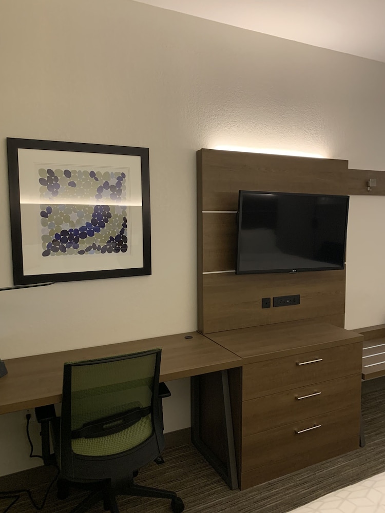 Holiday Inn Express Hotel Suites Franklin 29/61