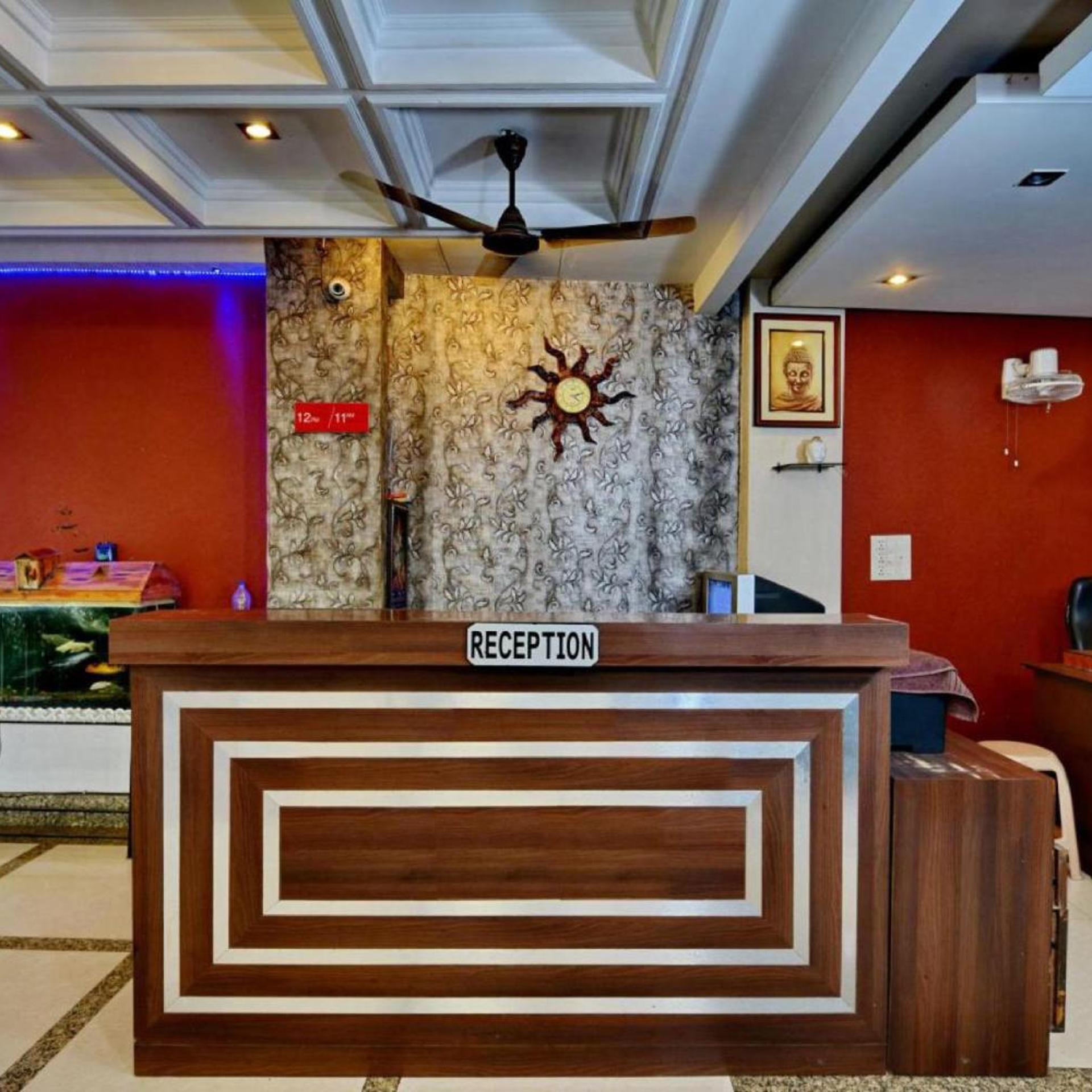 Hotel Diamond Inn 2/25