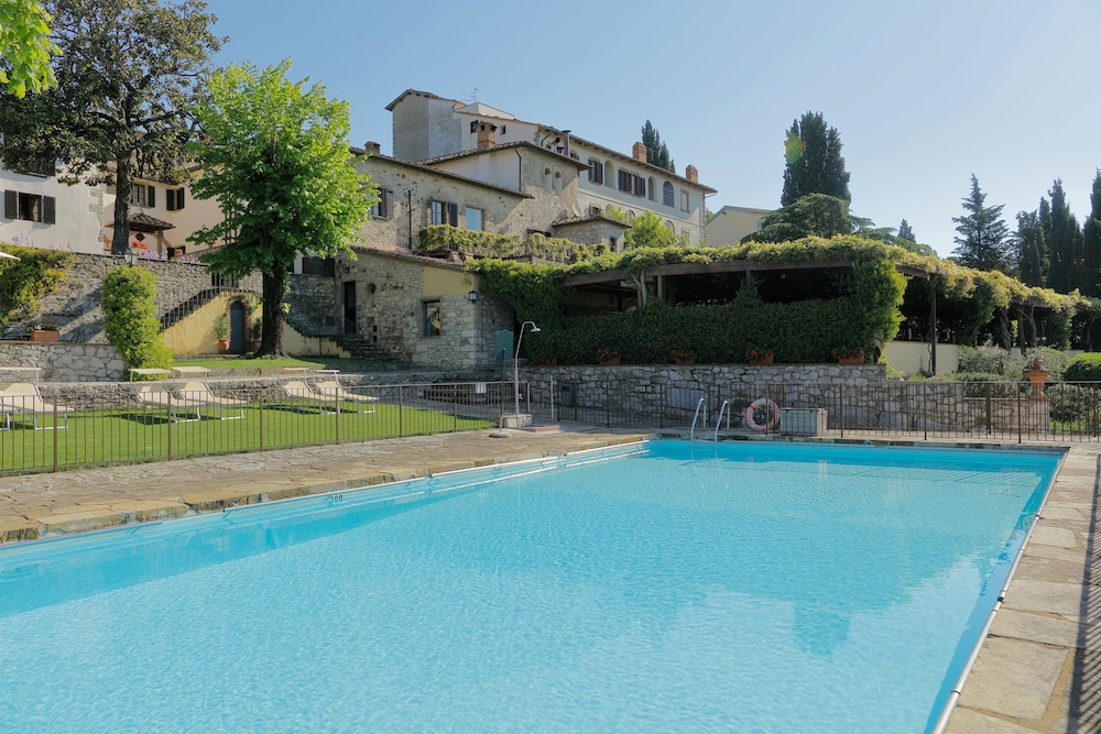 Relais Vignale 48/77
