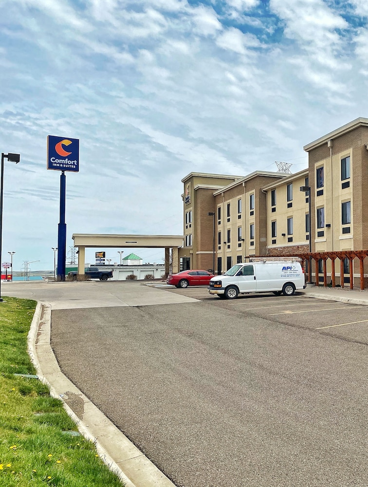 Comfort Inn & Suites Cheyenne, WY 1/41