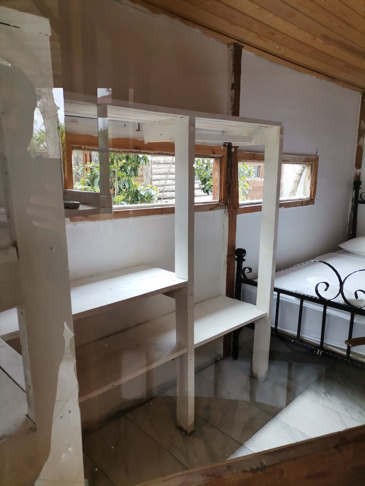 Pitos Bungalows 16/50
