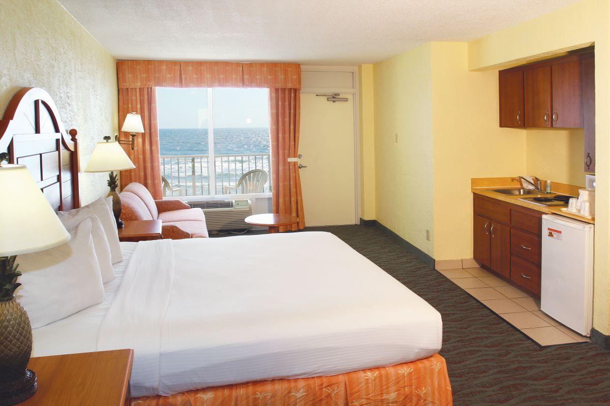 Room, King Bed, Ocean Front