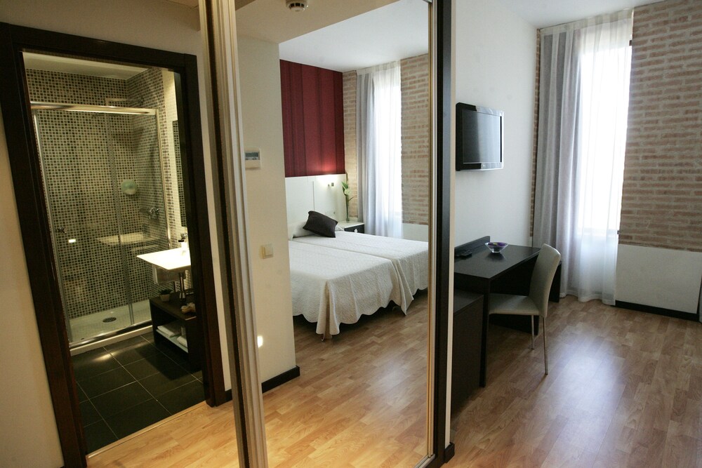 LA BASTIDA HOTEL 18/18