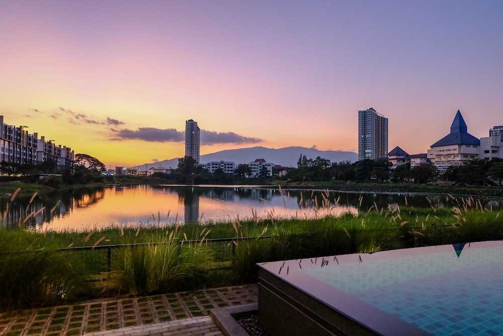 Brique Hotel Chiangmai 61/66