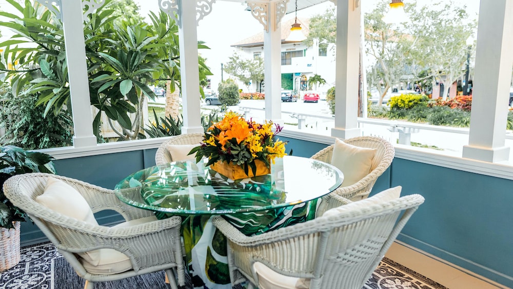 Meranova Guest Inn 29/50