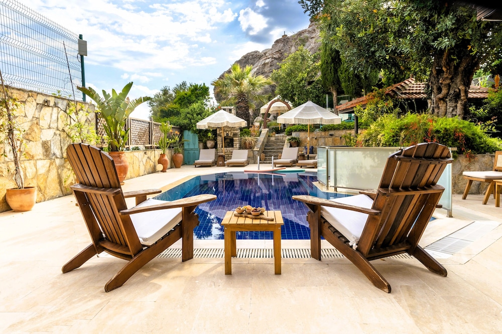 The Aegean Gate Hotel 43/49
