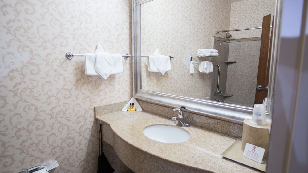Best Western Plus Abbey Inn 6/38