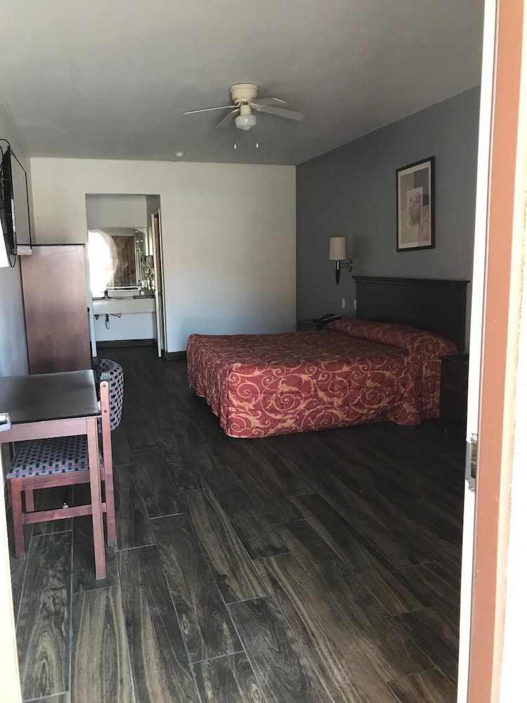 Texas Inn and Suites at La Joya 11/46