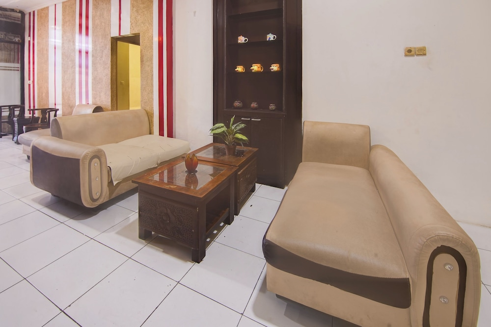 Hotel O Makassar near RS Grestelina formerly Wisma Makassar 33/38
