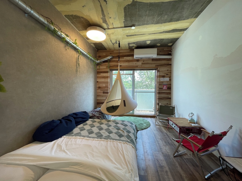 365Base Outdoor Hostel 8/55