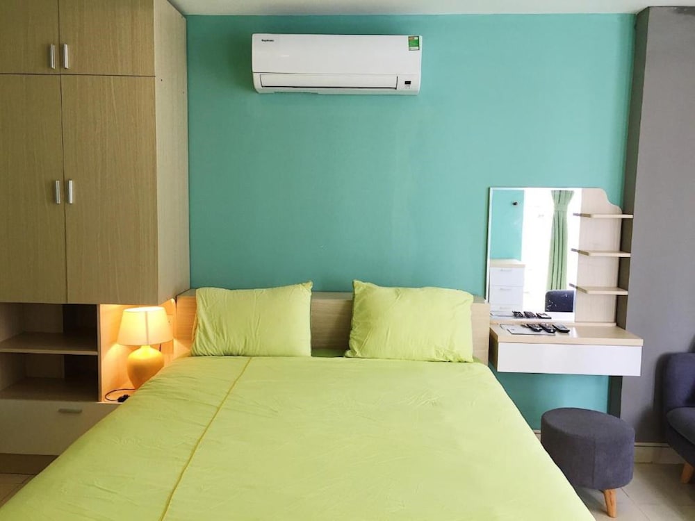 M-H Apartment Hotel 16/50