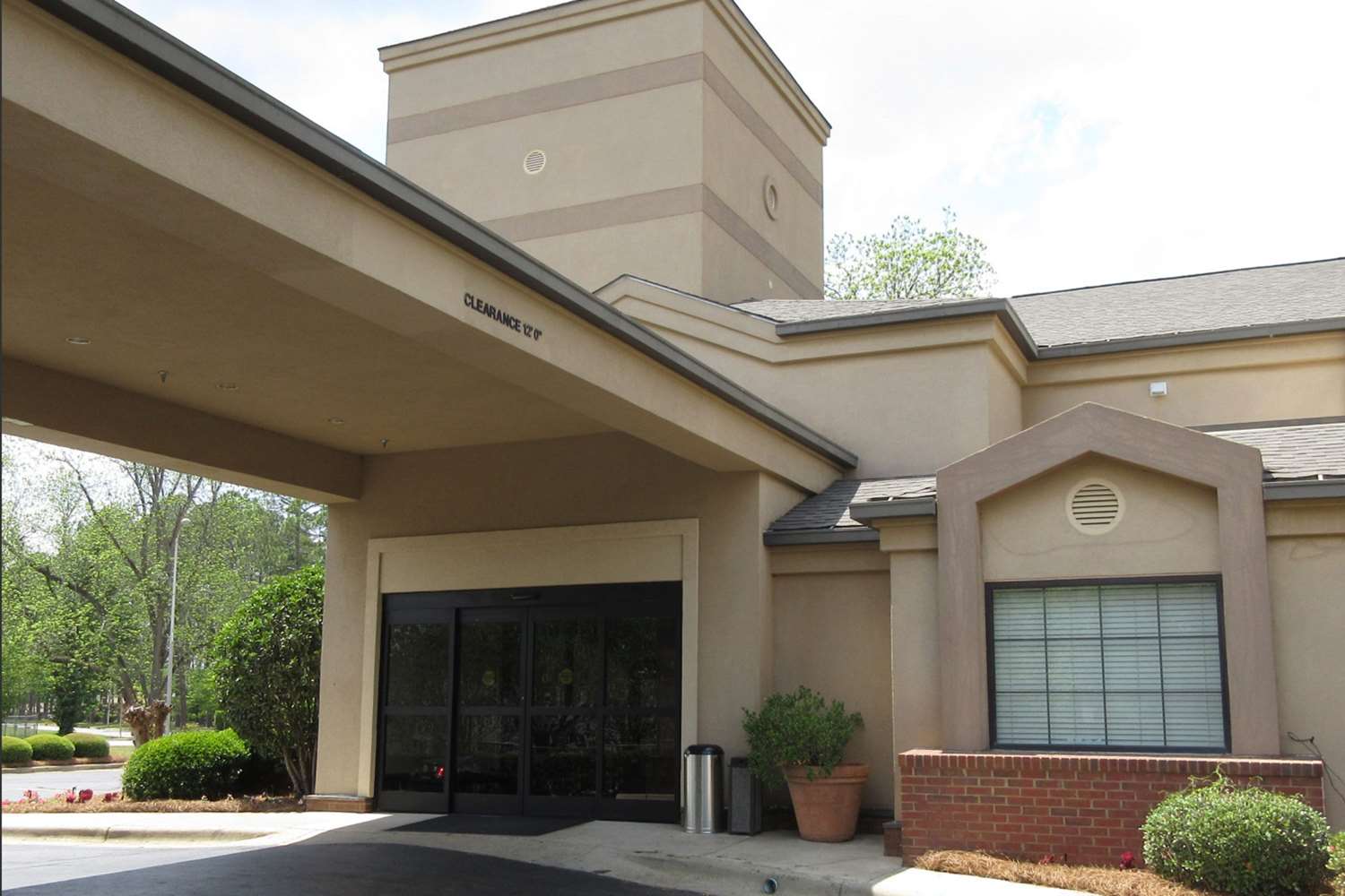 Ramada by Wyndham Albany GA 1/5