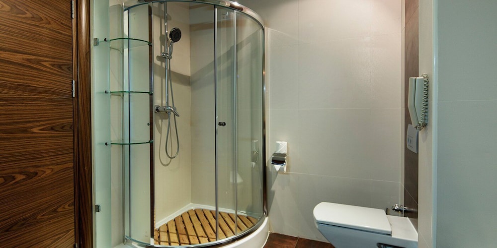 Noah's Ark Deluxe Hotel and SPA 50/50