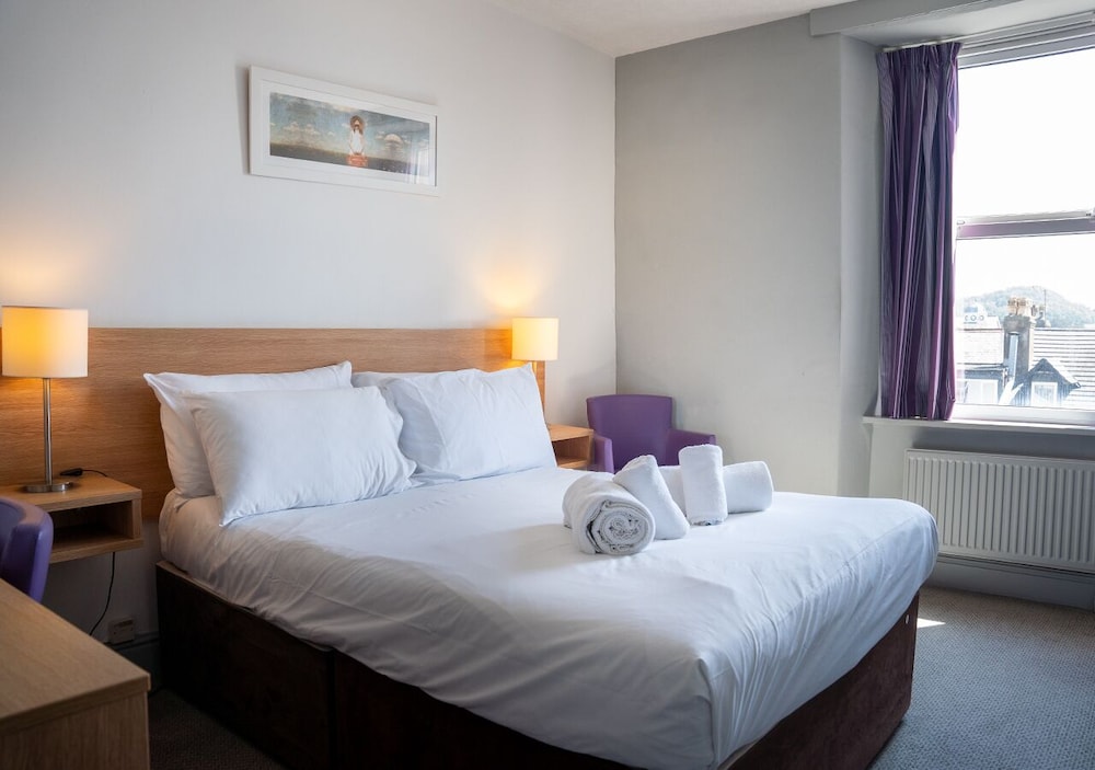 County Hotel 20/68
