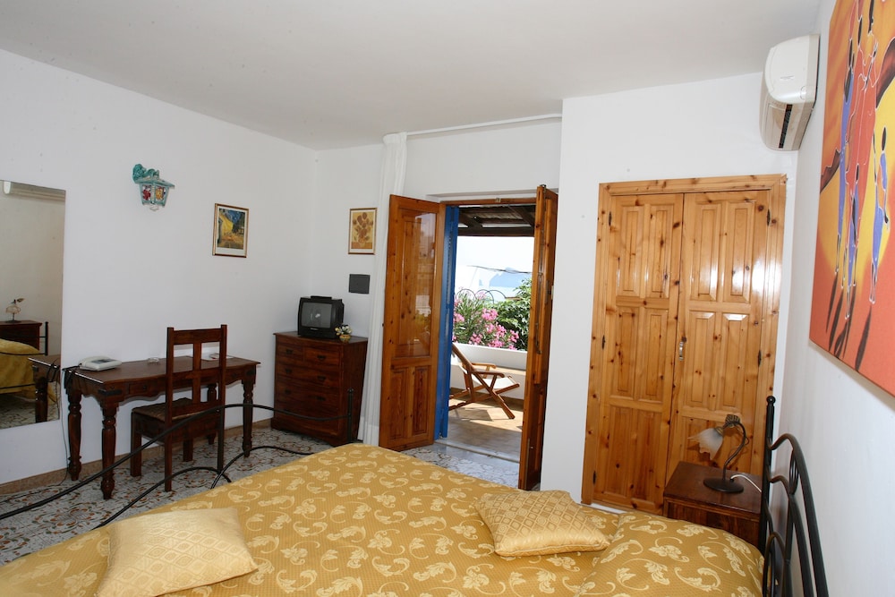 Hotel Tesoriero 13/21