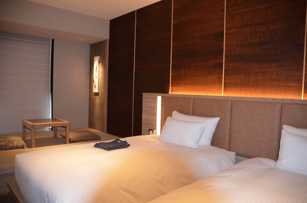 Comfort, Deluxe, Twin Beds