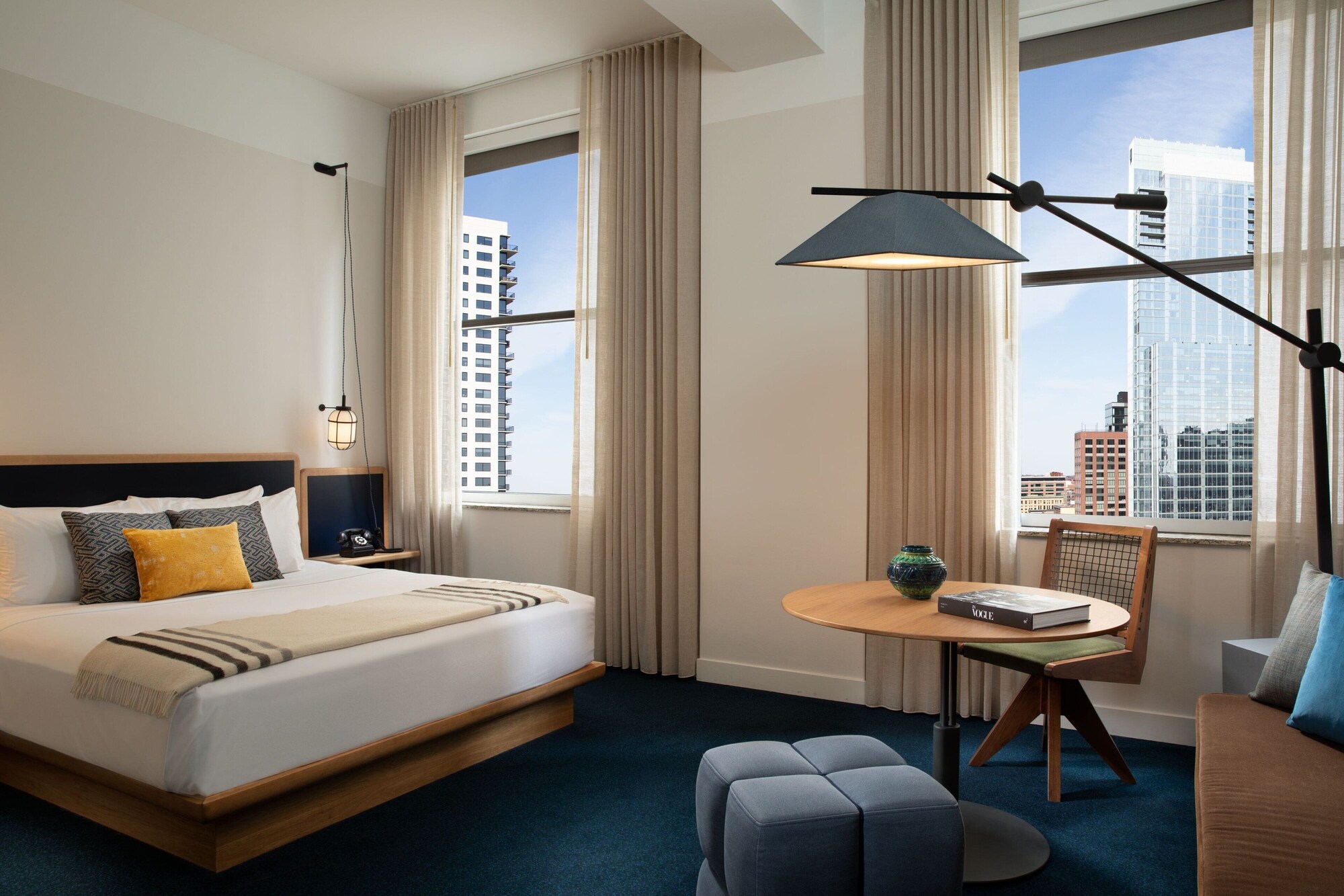 1 BEDROOM, SUITE