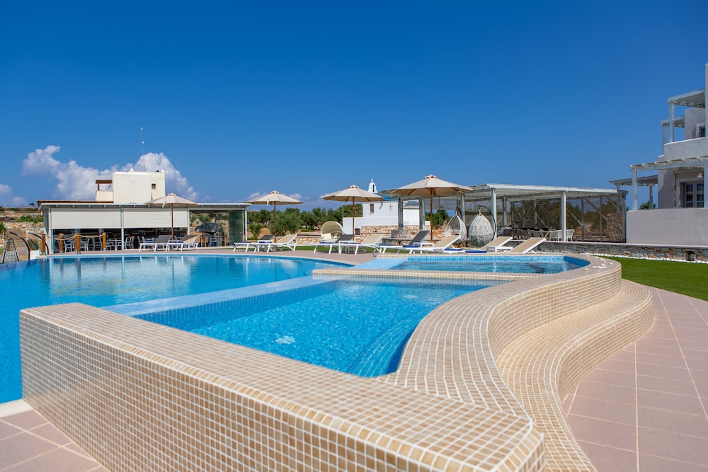 Sun and Moon Villas and Suites 41/72
