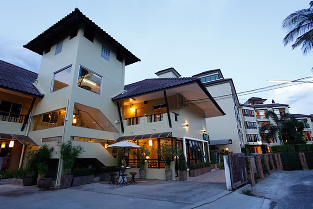 The XYM Hotel 2/26