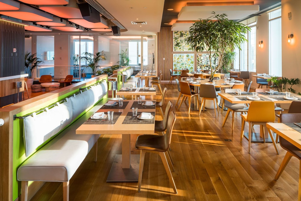 YOTEL New York Times Square, Select by Hilton 30/42