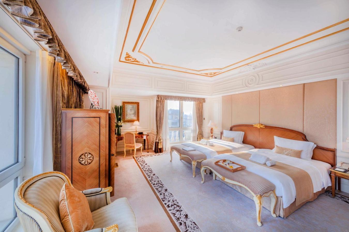 Premier, Family, 2 Queen Beds