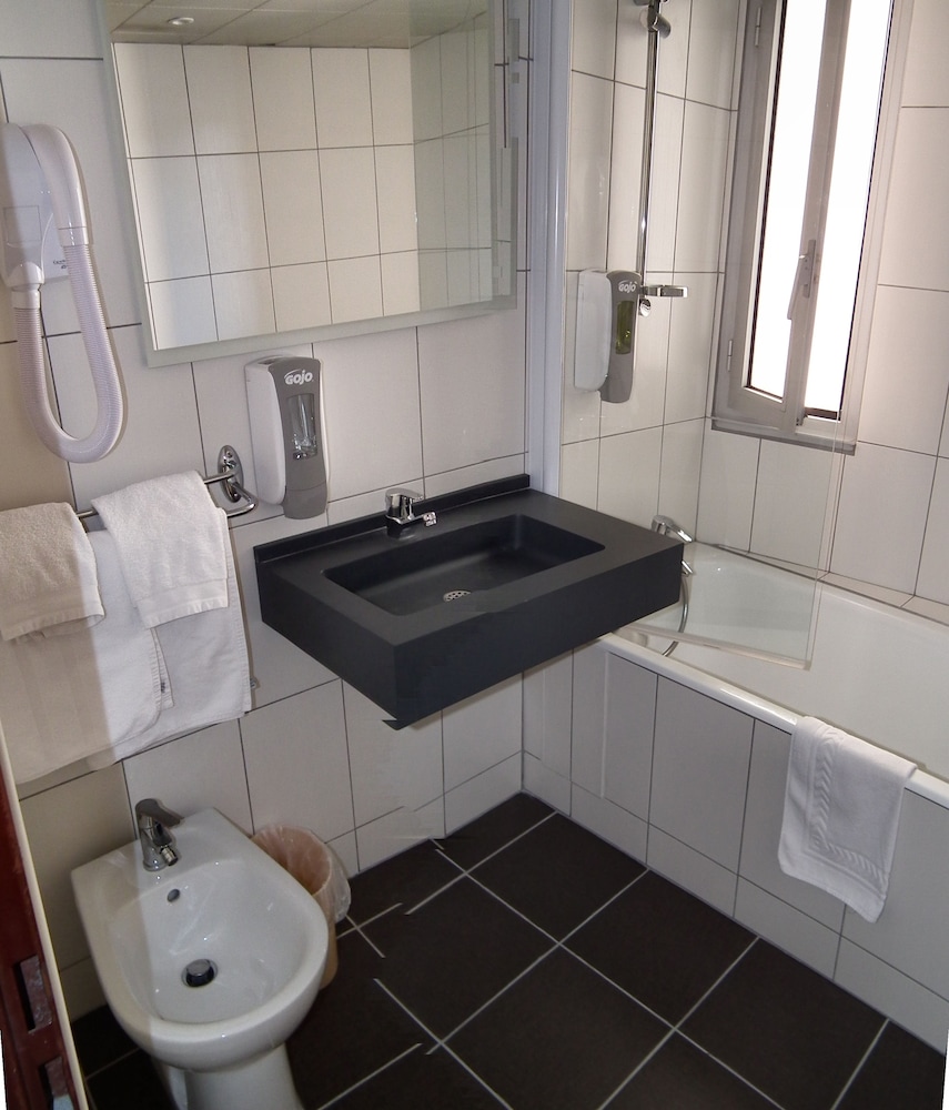 Hotel Saint Georges Lourdes Pyrenees (Avril 2026) 22/69