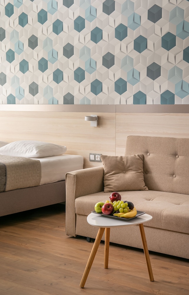 Minotel Kristaly 22/36