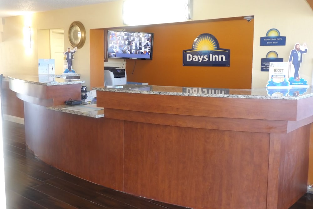 Days Inn by Wyndham Wildwood I-75 8/44