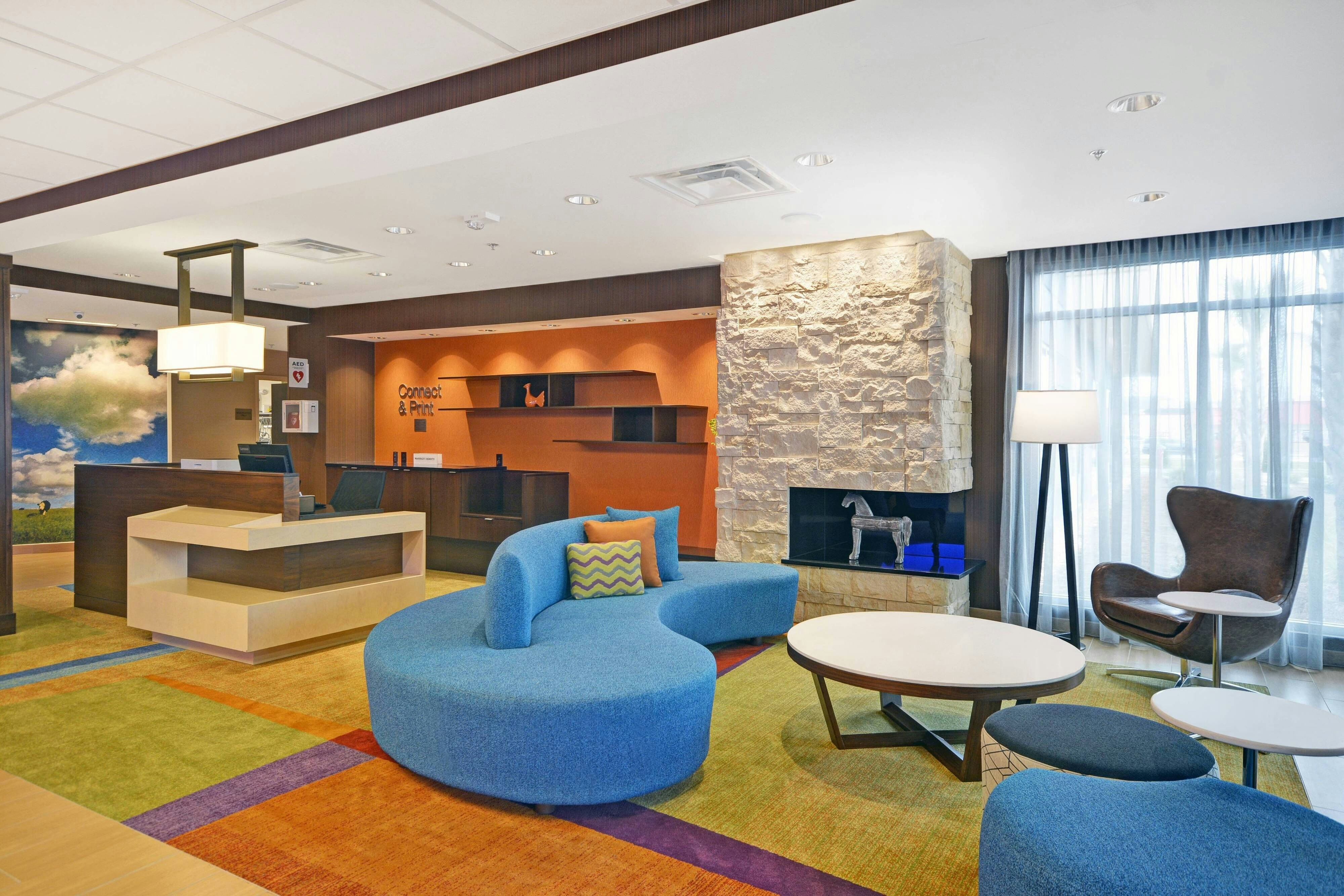 Fairfield Inn & Suites By Marriott Savannah Sw/Richmond Hill 32/53