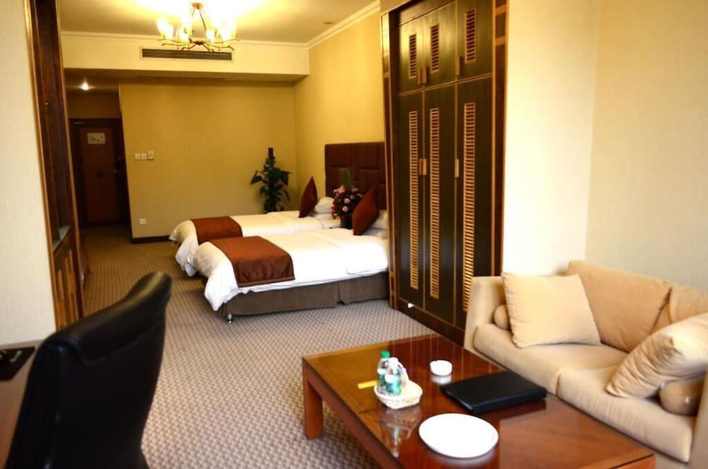 Milky Way Hotel Chongqing 15/56