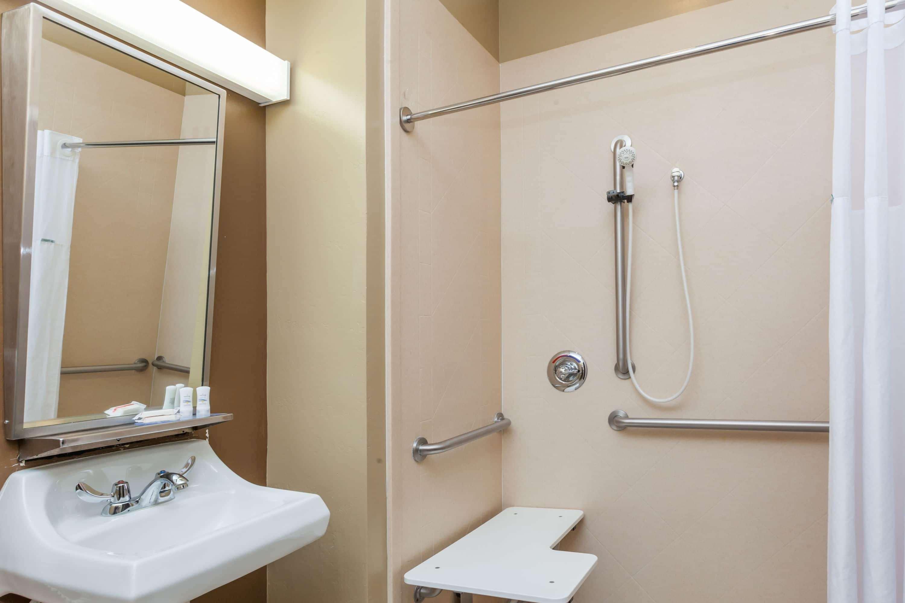 Microtel Inn Suites By Wyndham Wheeler Ridge 18/18