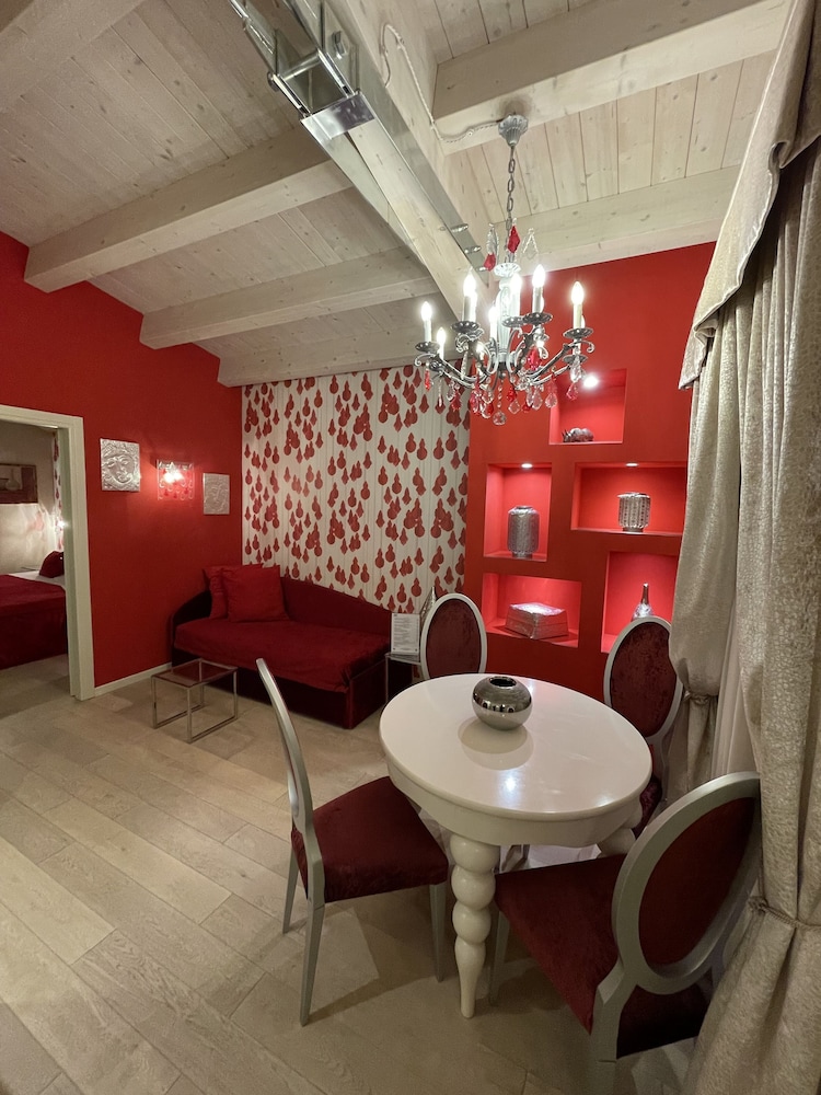 Boutique Hotel Calzavecchio 52/72