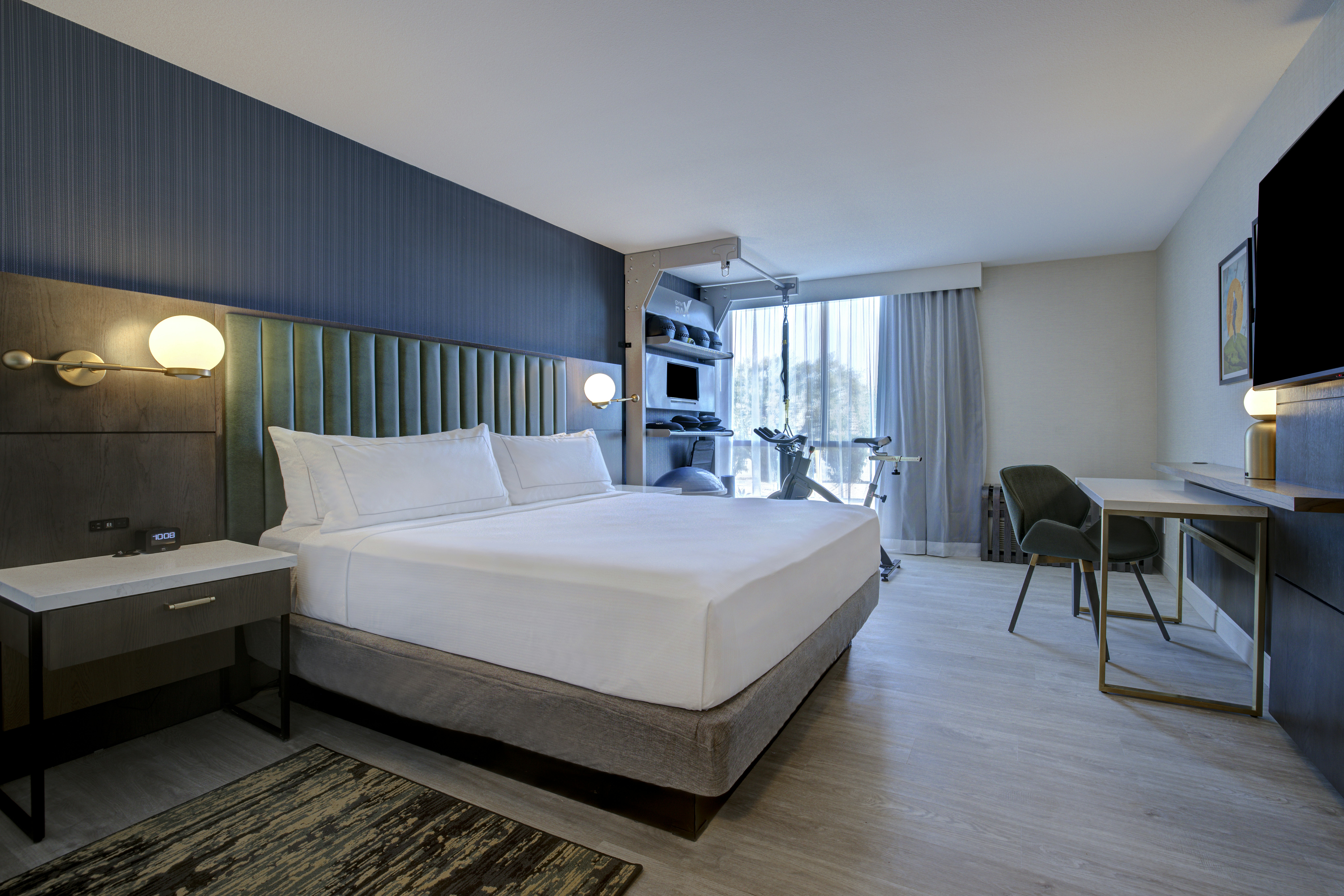 Fitness, King Bed, Accessible