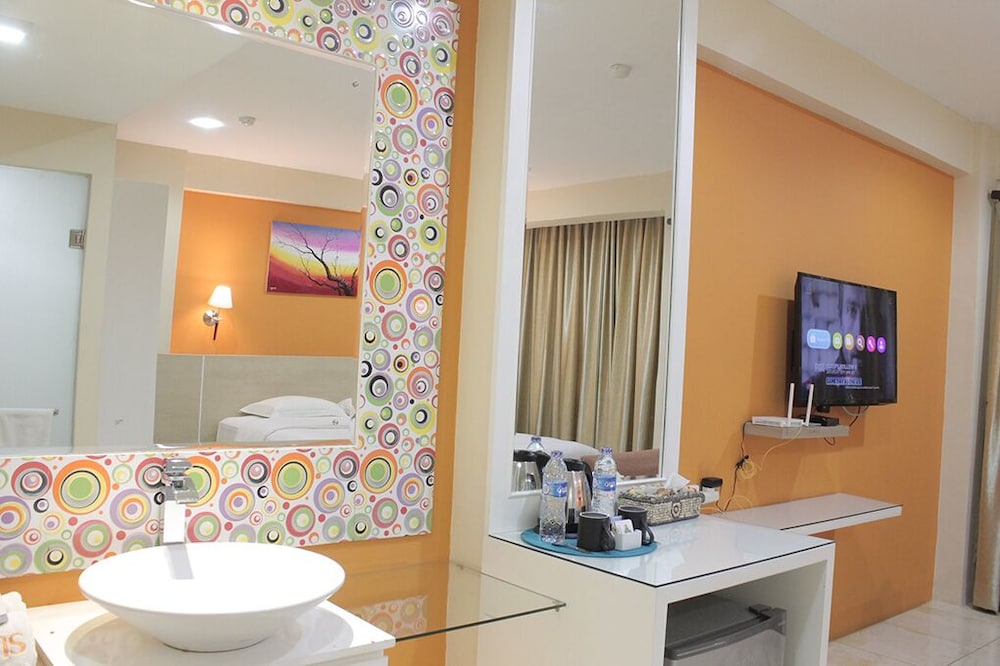 Fastrooms Bekasi Hotel 51/57