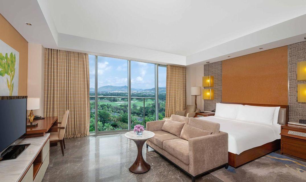 Room, Double Bed, Golf Course View