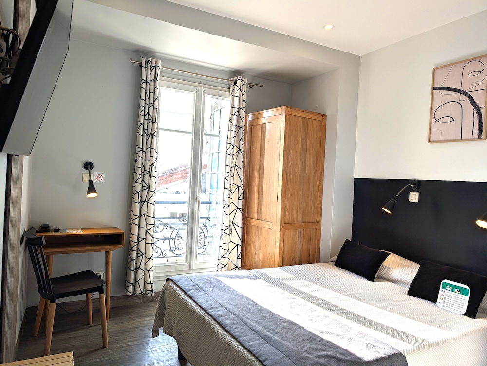 Hotel H33 12/50
