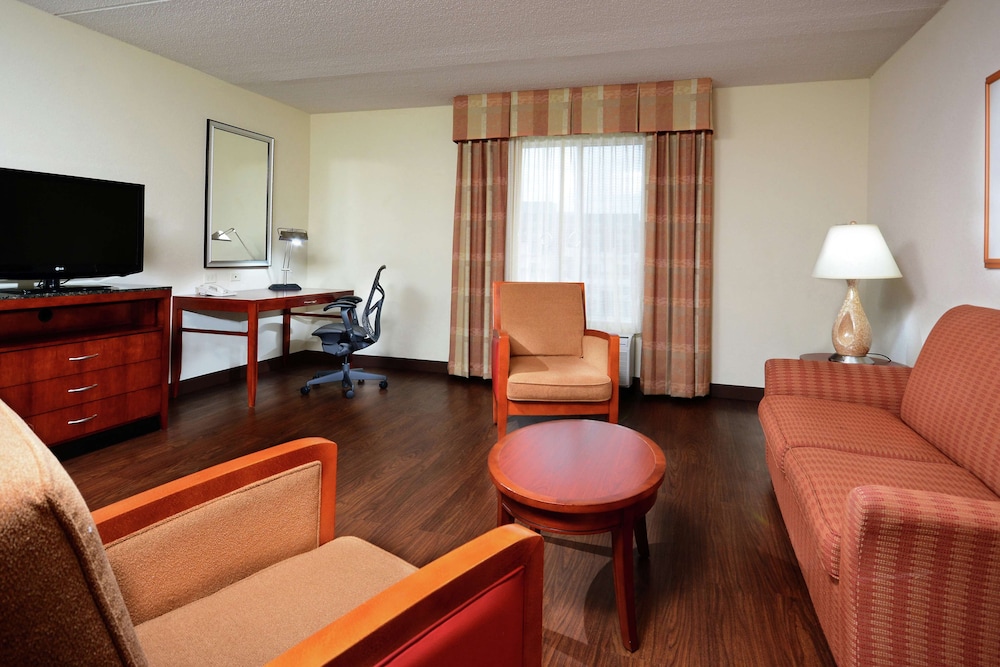 Hilton Garden Inn Raleigh Capital Blvd I-540 32/49