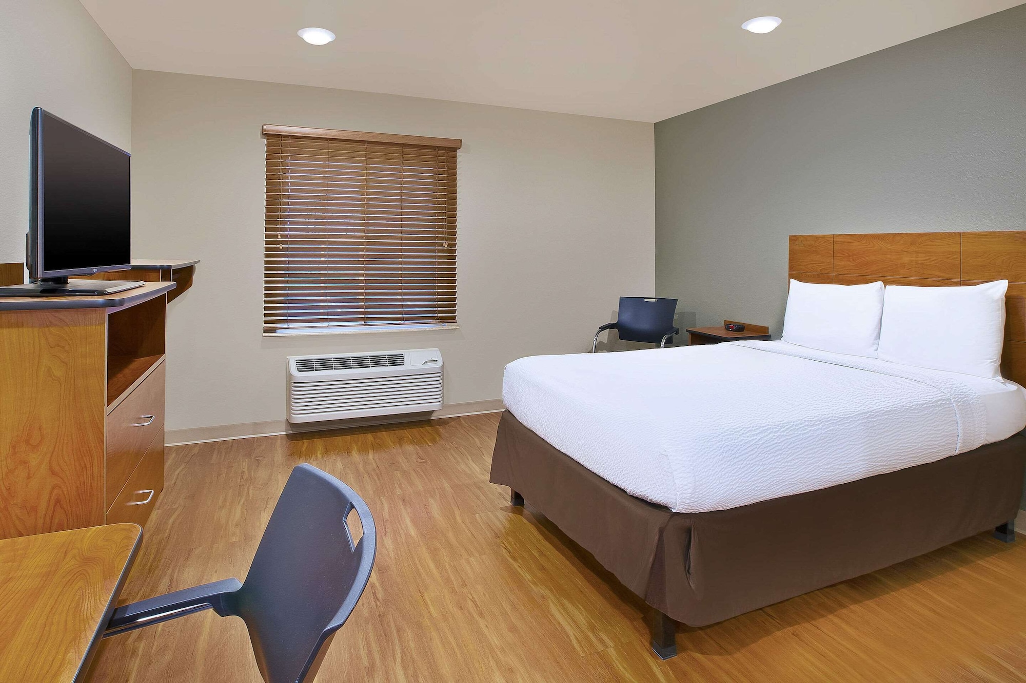 Standard, Double Bed, Accessible