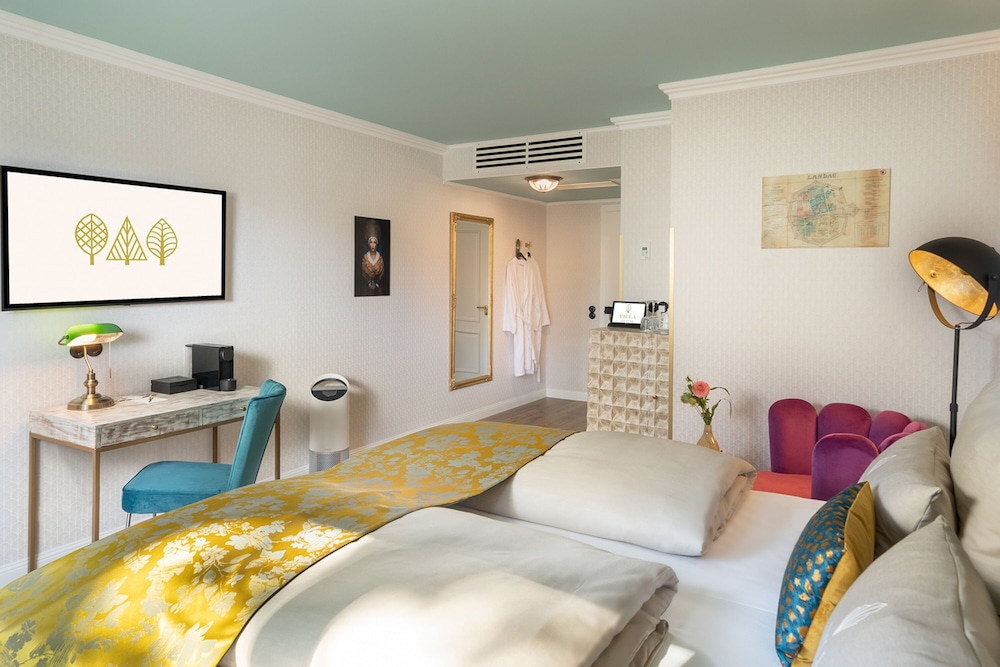 Parkhotel Landau 32/50