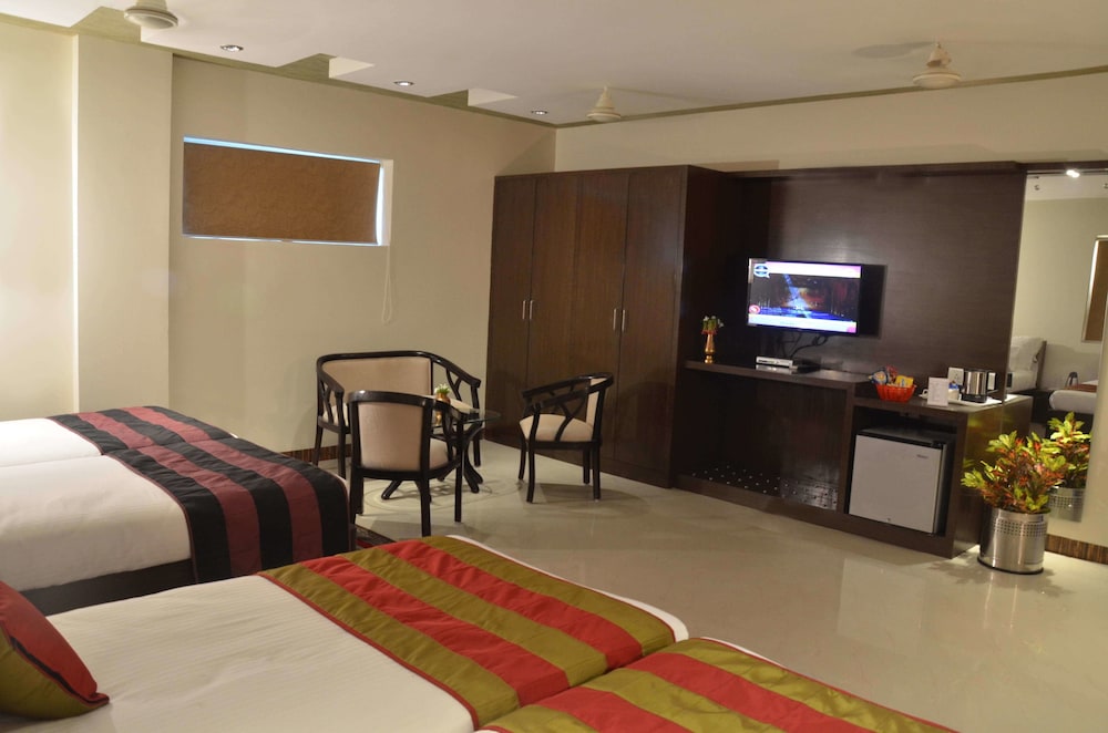 Hotel Karan Vilas 26/64