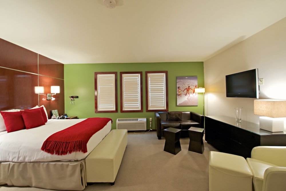 Daddy O Hotel 19/50