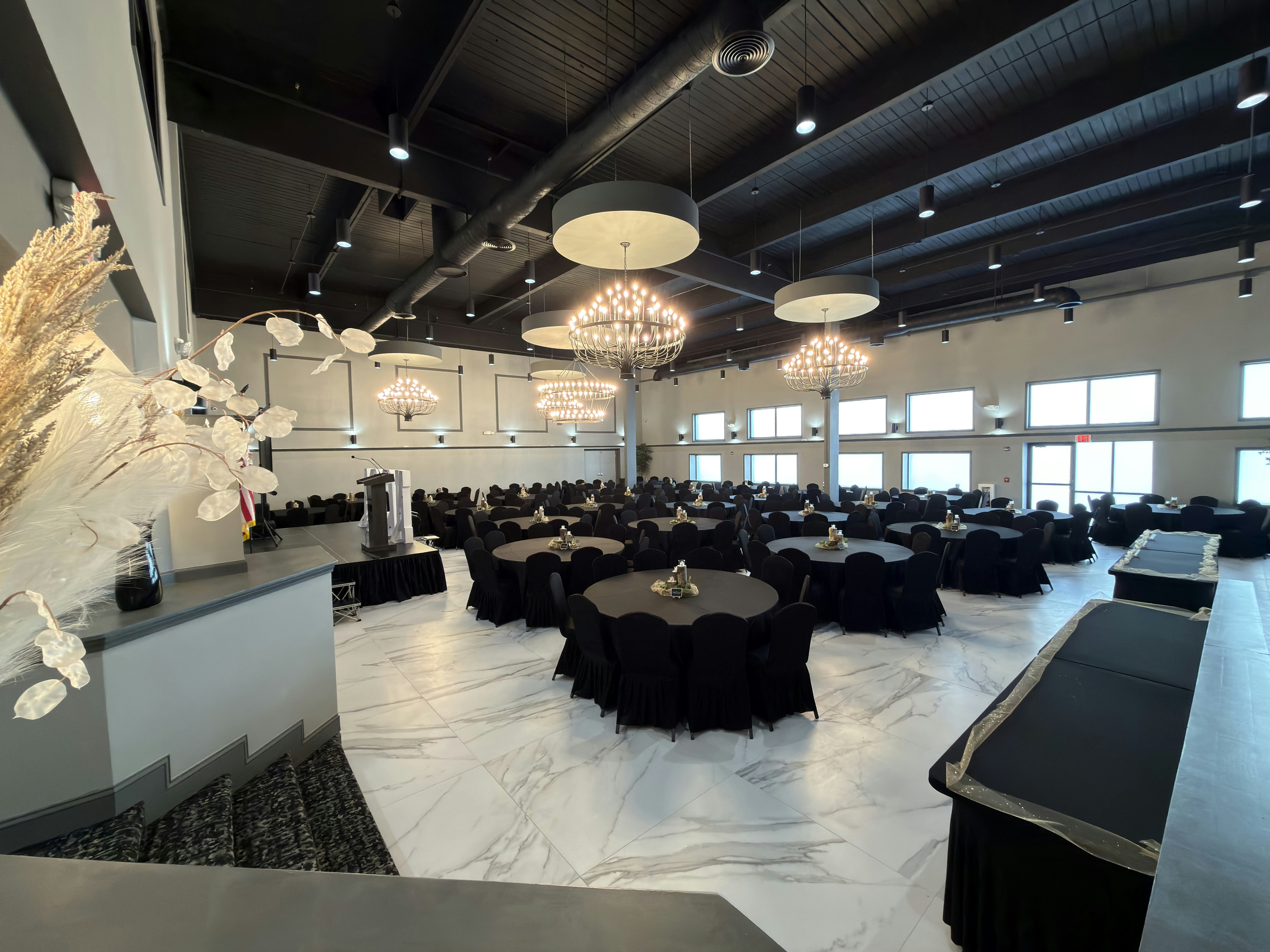 HomeTowne Studios by Red Roof & Conference Center Cortland 36/55