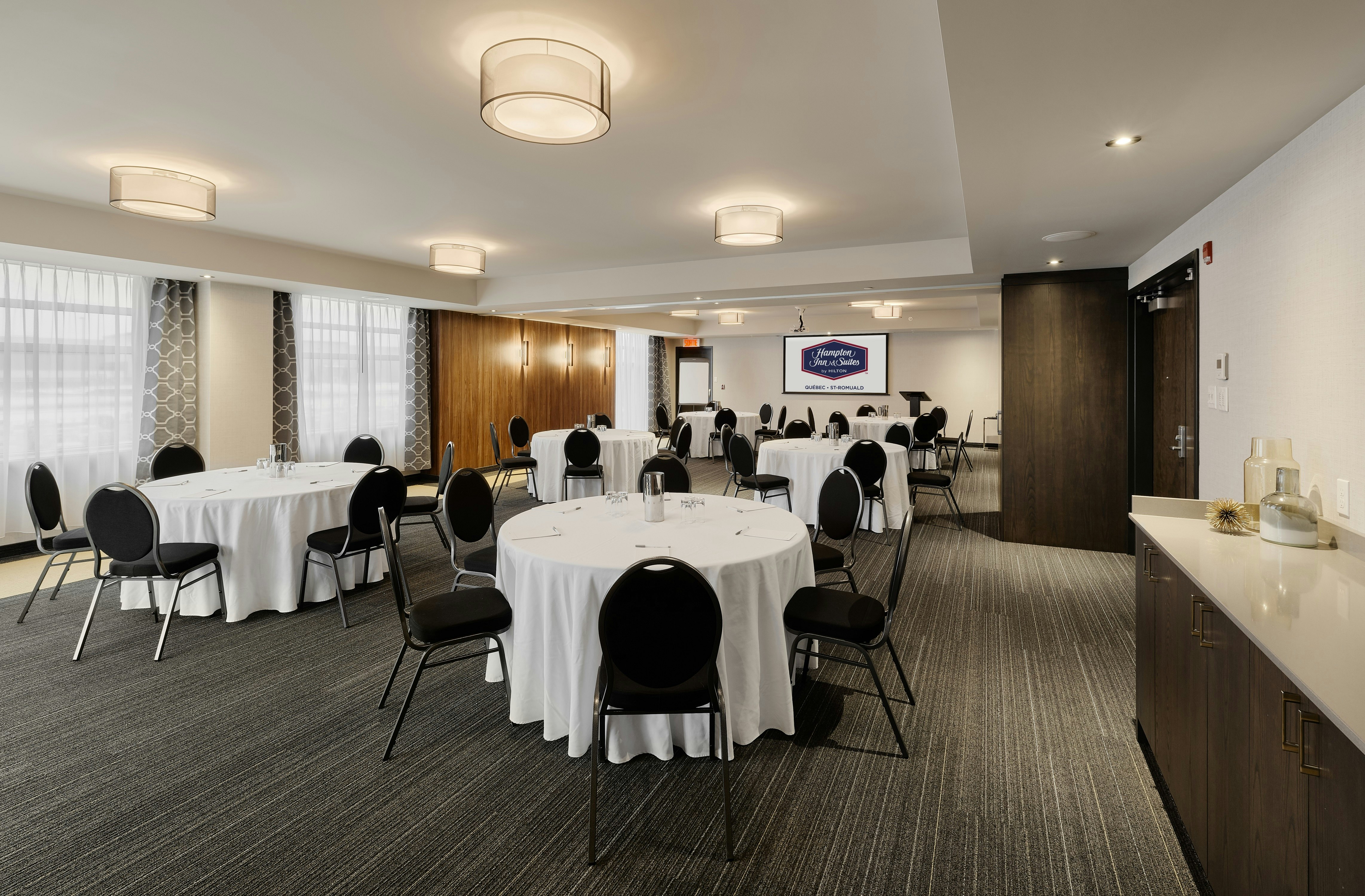 Hampton Inn and Suites By Hilton Quebec City Levis 22/24