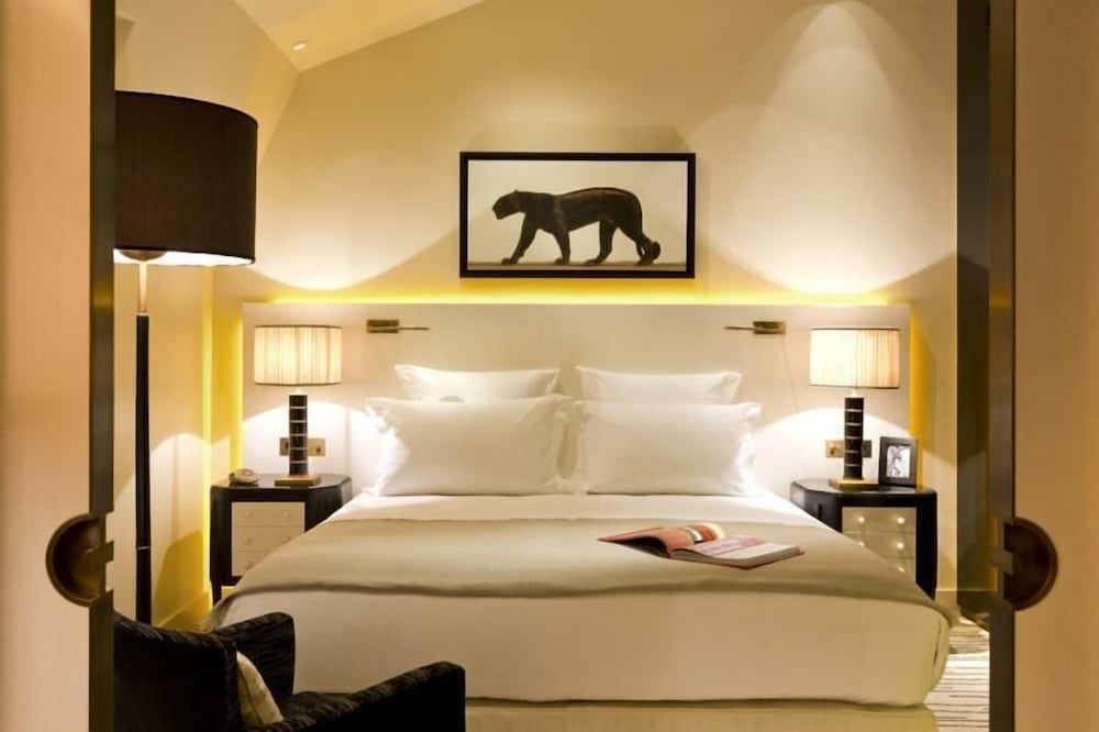 Hotel Montaigne 29/69