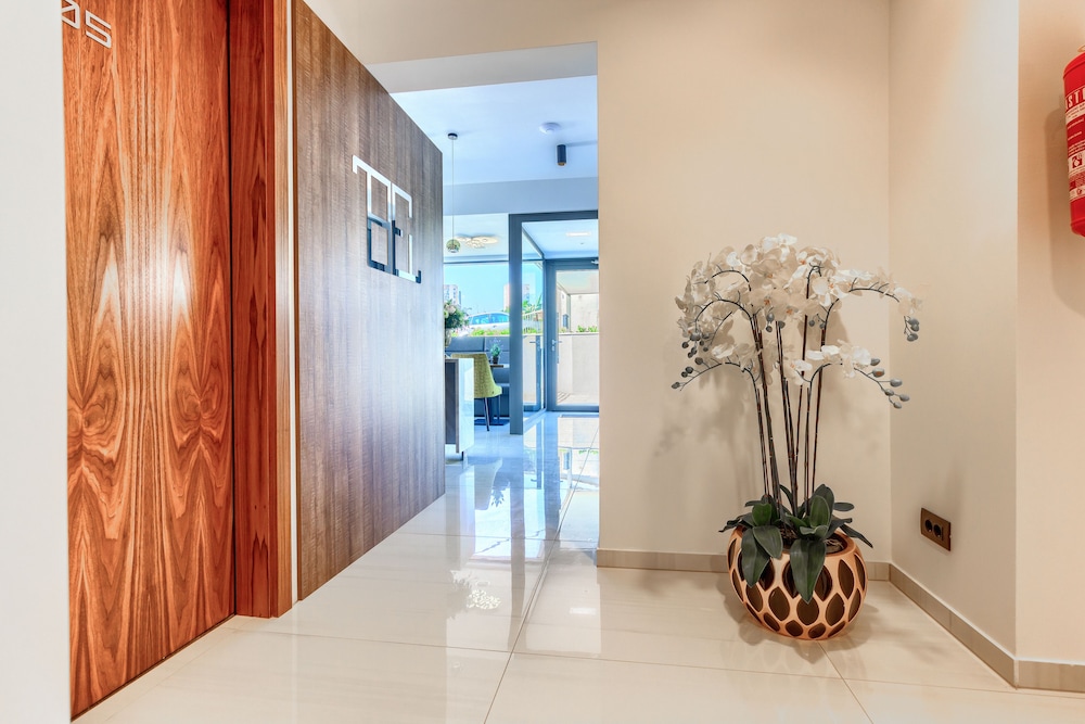Bel Residence 8/80