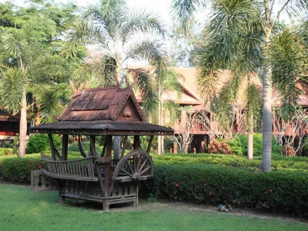 Fuengfah Riverside Garden Resort Chiang Mai 8/48
