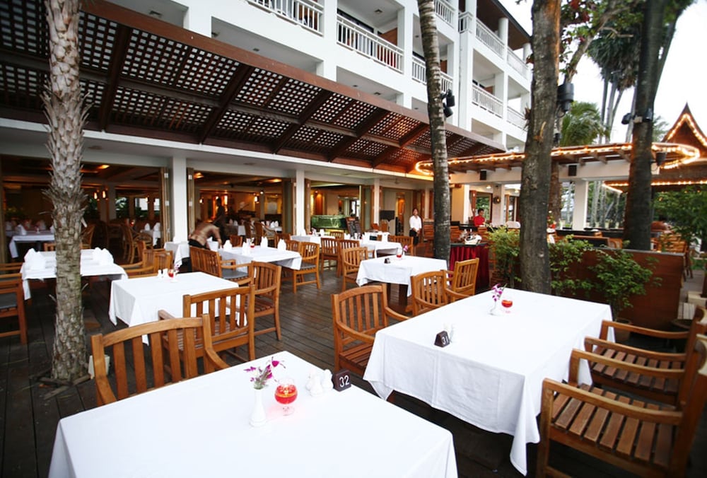 Sunset Beach Resort 55/66
