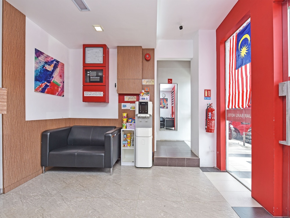 Oyo 768 Fajar Baru Boutique Hotel 12/39