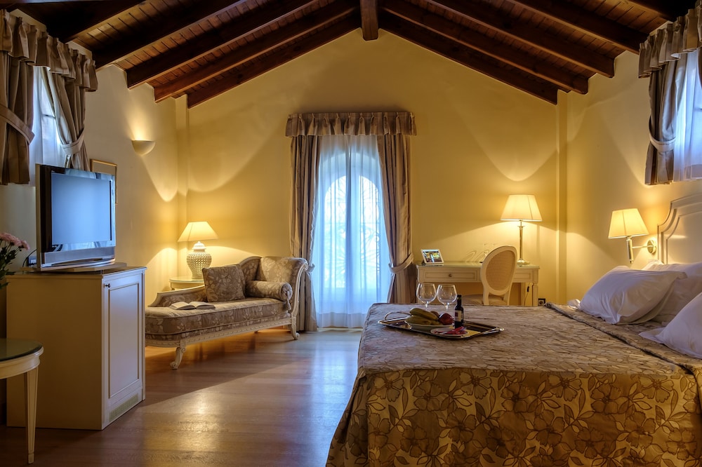Siora Vittoria Boutique Hotel 15/48